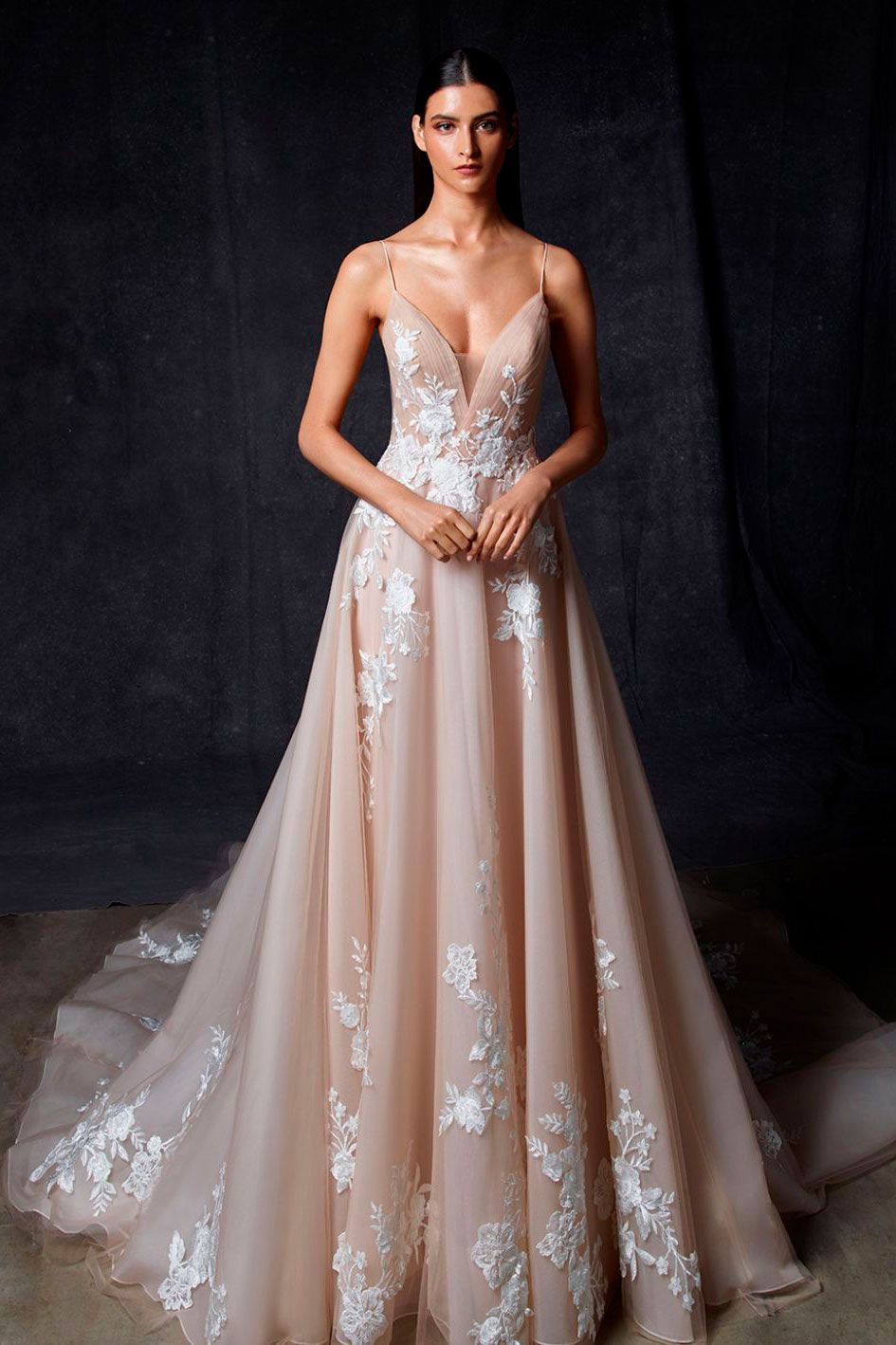 Enzoani 2020 Pro Orion Fro Web 1064 1418 80 int s c1